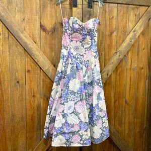 VINTAGE Floral Tea Length Sweetheart Strapless Dress